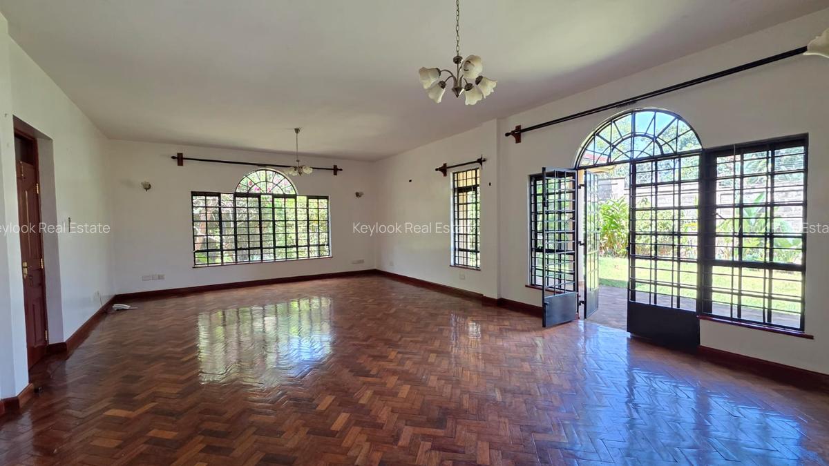 5 Bed Townhouse with En Suite at Kitisuru - 12