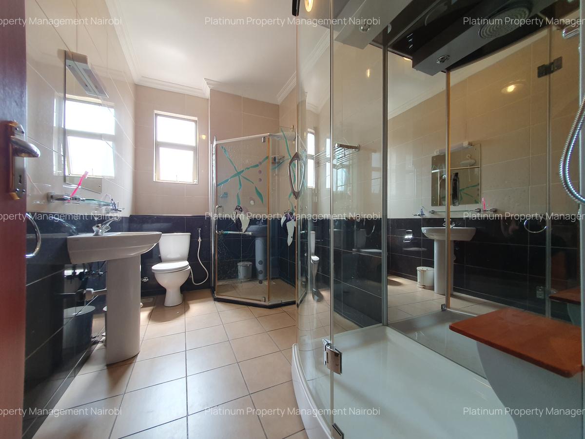 3 Bed Apartment with En Suite at 1St Parklands Avenue - 10