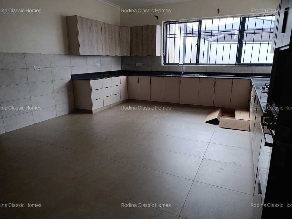 6 Bed Townhouse with En Suite in Loresho - 3