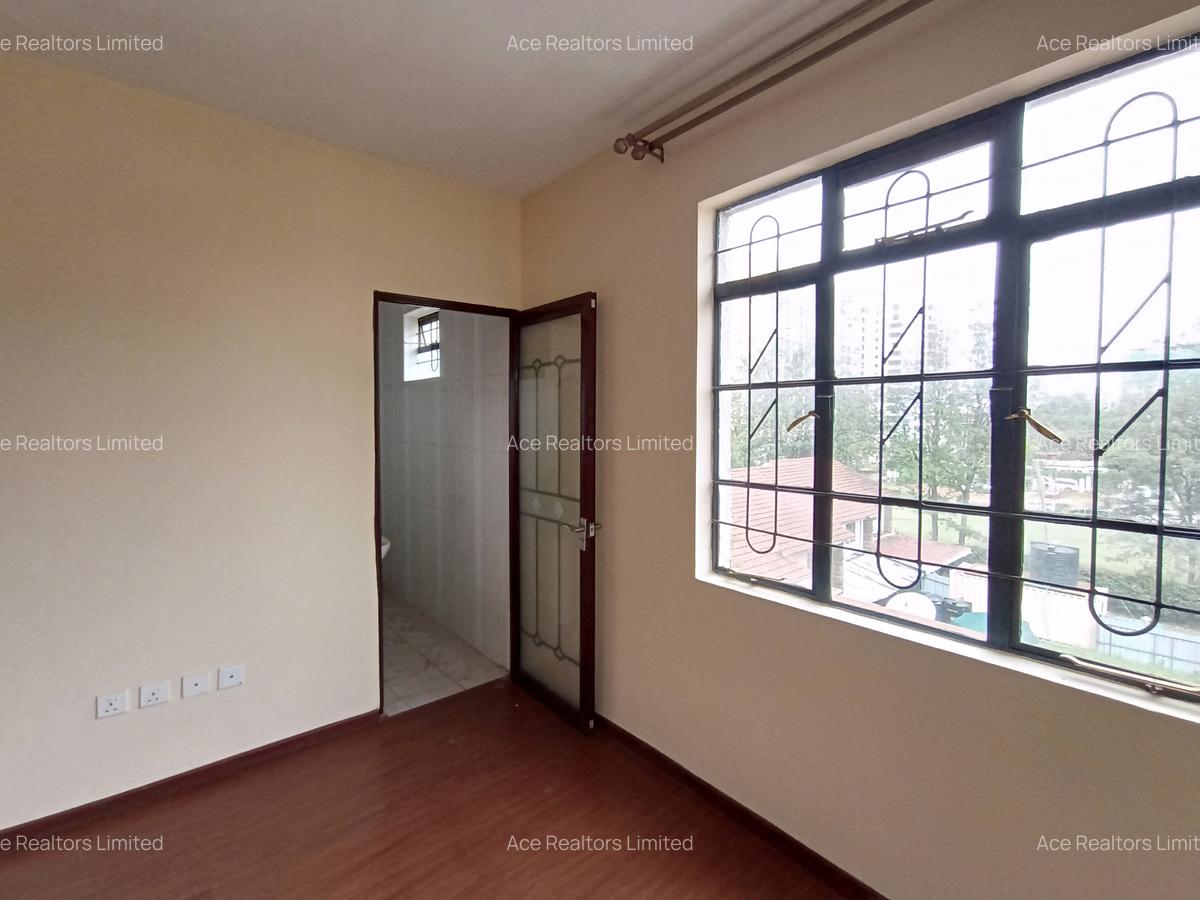 3 Bed Apartment with En Suite at Kilimani Estate Nairobi - 5