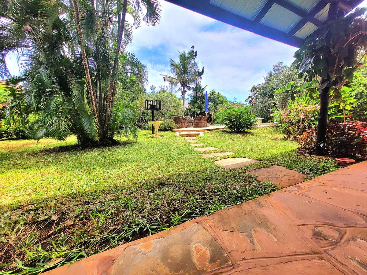 4 Bed Villa with En Suite in Diani - 4