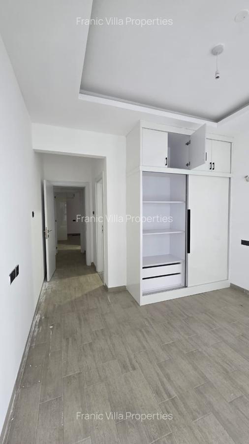 2 Bed Apartment with En Suite in Lavington - 5