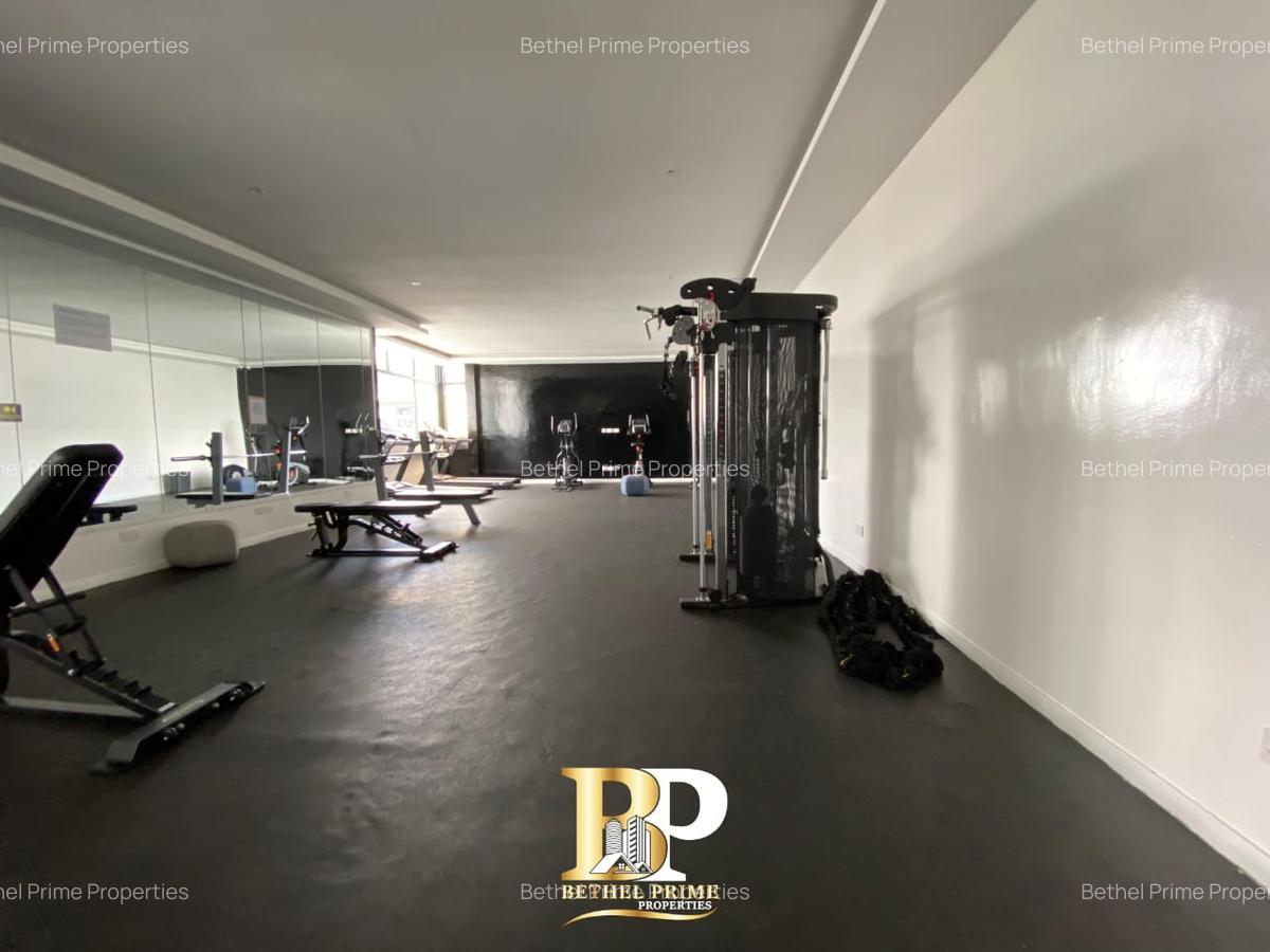 3 Bed Apartment with En Suite in Riverside - 12