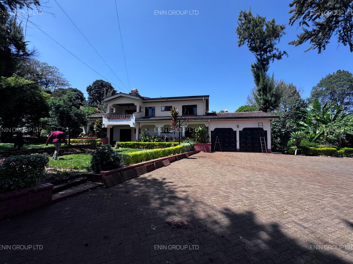 4 Bed House with En Suite in Nyari - 2