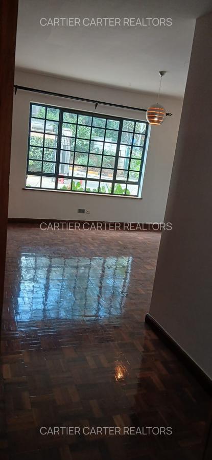 3 Bed Apartment with En Suite in Upper Hill - 17