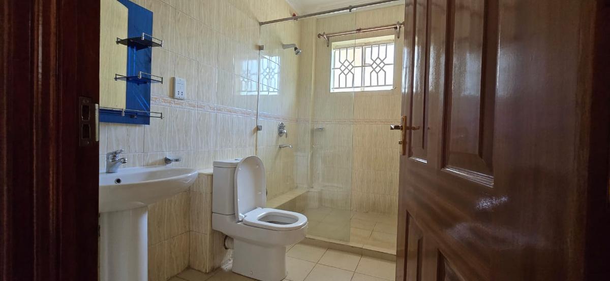 6 Bed Townhouse with En Suite in Runda - 9