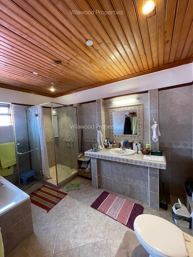 4 Bed House with En Suite in Spring Valley - 7