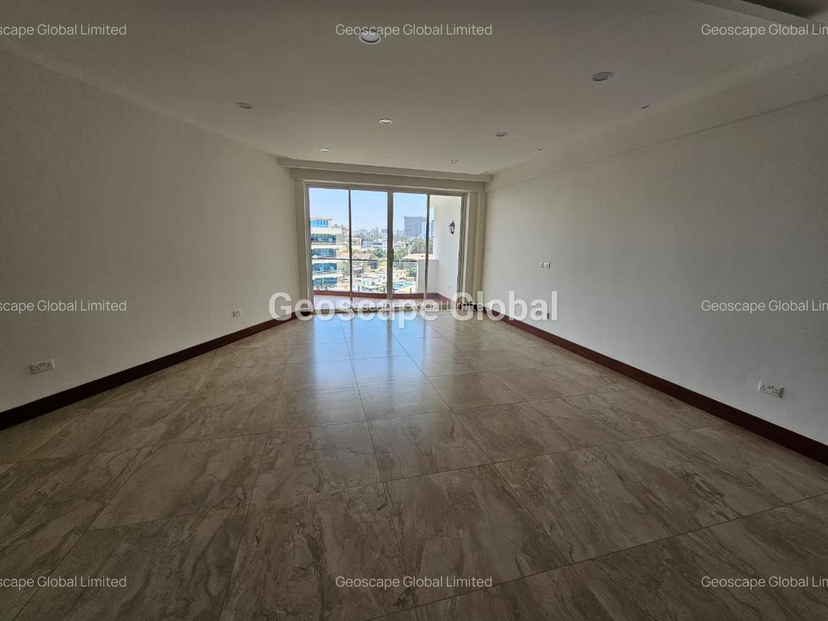 4 Bed Apartment with En Suite in Westlands Area - 4