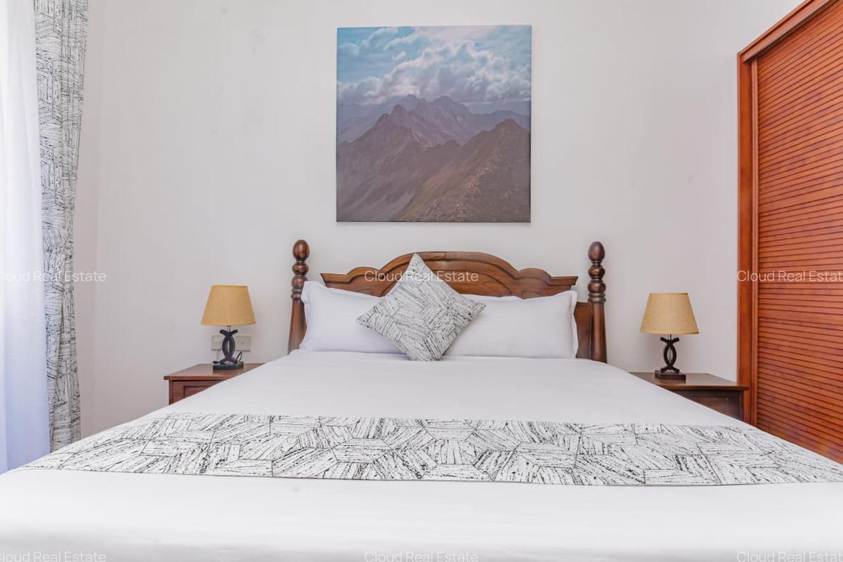 Furnished 3 Bed Apartment with Swimming Pool in Kilimani - 10