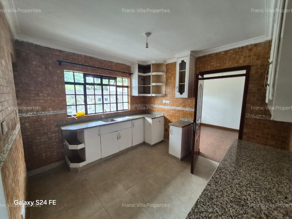 3 Bed Apartment with En Suite at Kichugu Road - 1