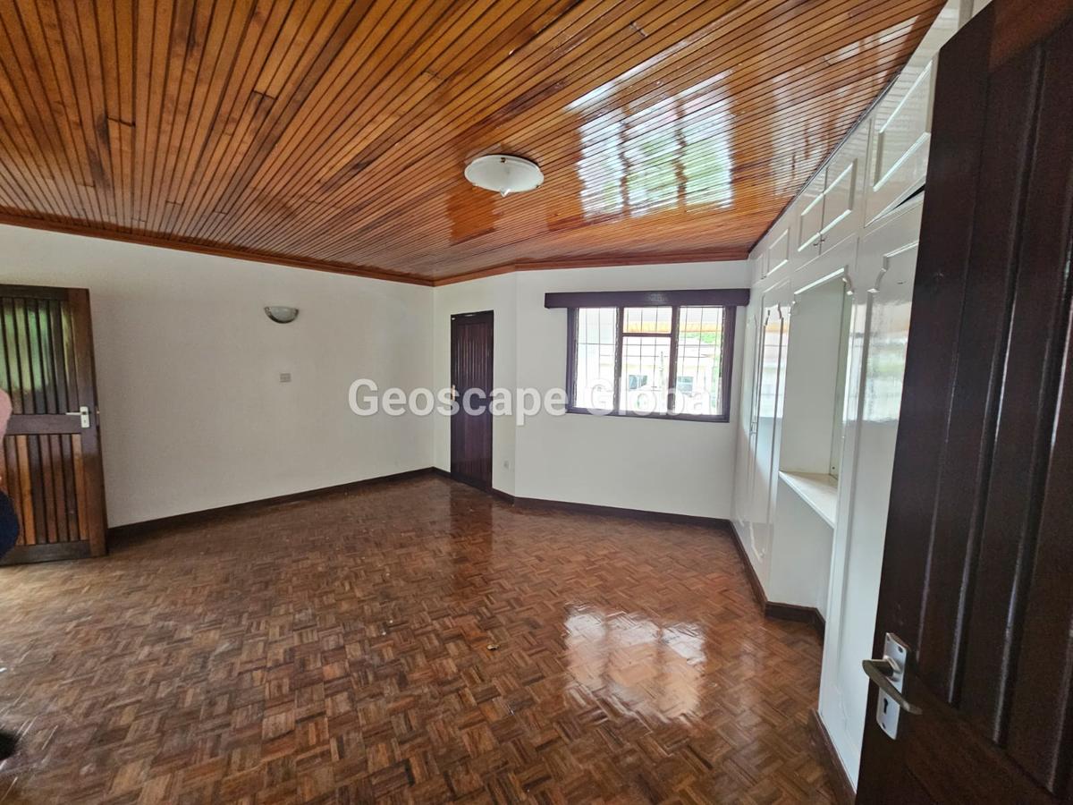 5 Bed House with En Suite in Gigiri - 17