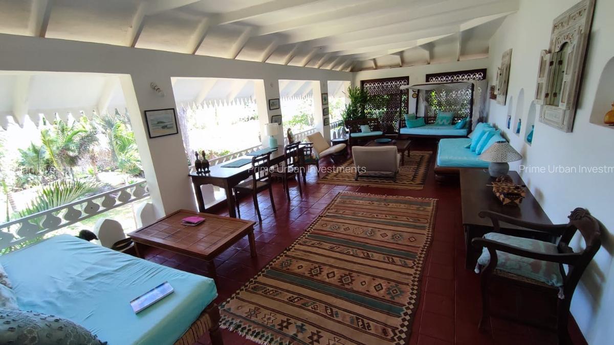 3 Bed House with En Suite in Malindi - 4