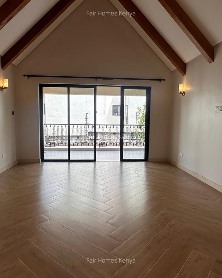 6 Bed Townhouse with En Suite at Convent Drive - 6