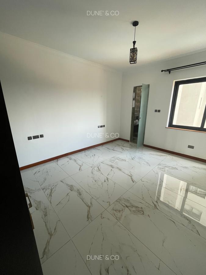 3 Bed Apartment with En Suite in Kileleshwa - 12