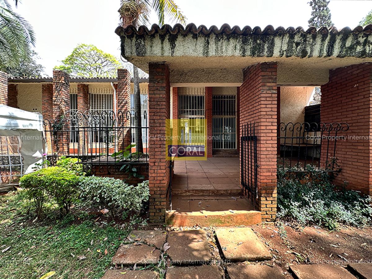 Commercial Property in Lavington - 15