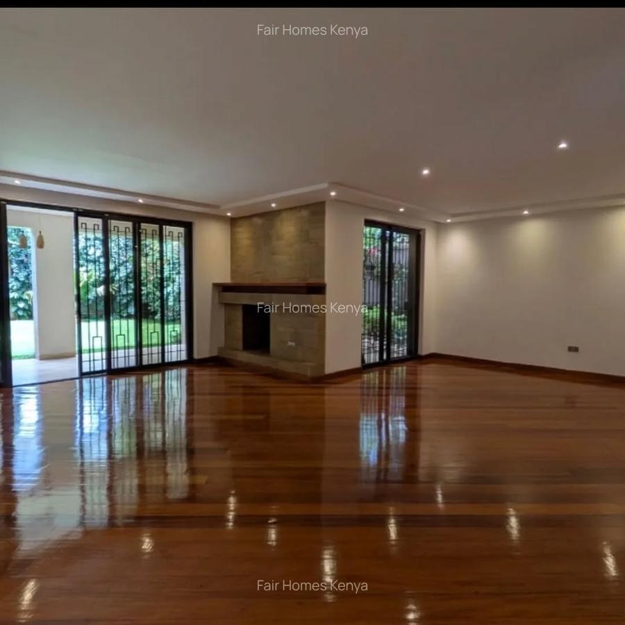 5 Bed Townhouse with En Suite at Lavington Green - 15