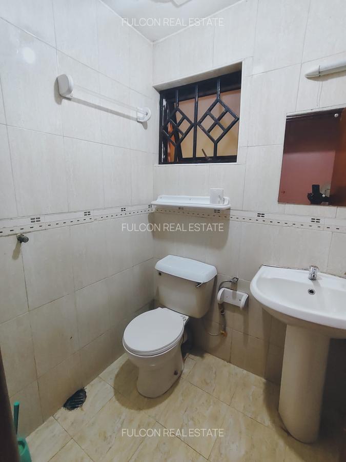 6 Bed Villa with En Suite in Lavington - 14