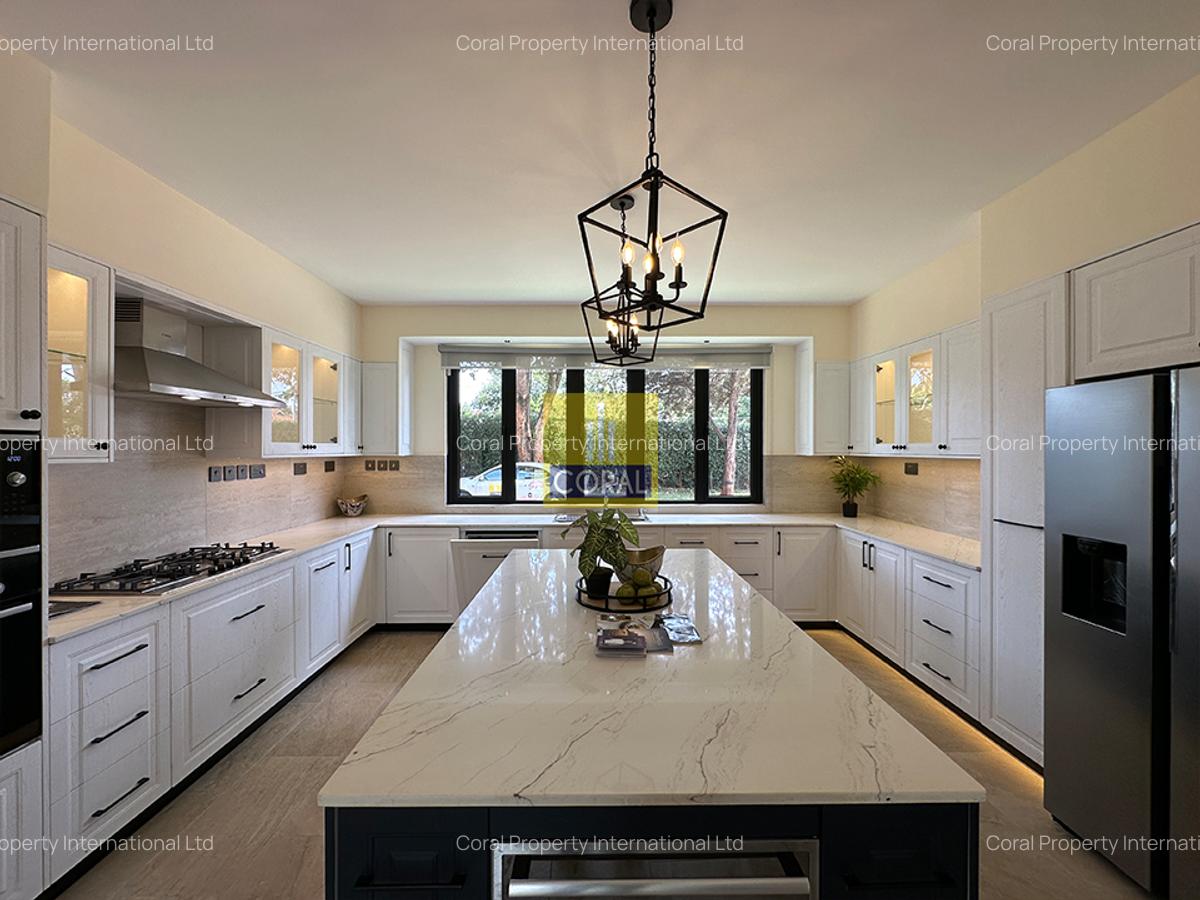 5 Bed House in Runda - 1