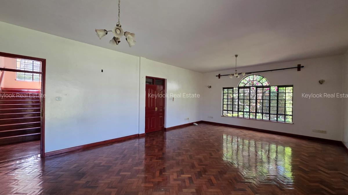 5 Bed Townhouse with En Suite at Kitisuru - 12