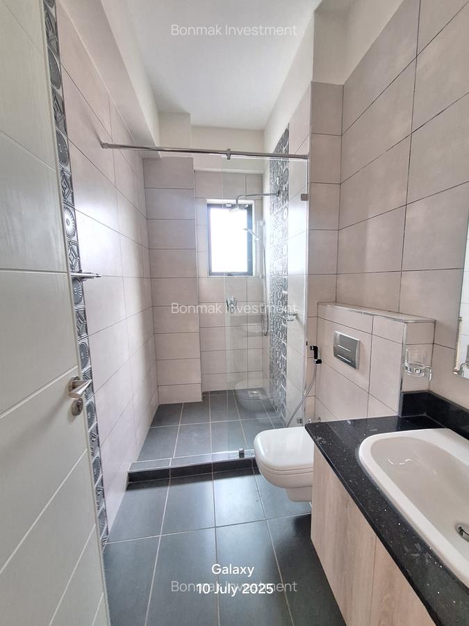 3 Bed Apartment with En Suite at Valley Arcade - 15