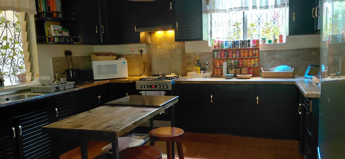 4 Bed House with En Suite in Thigiri - 7