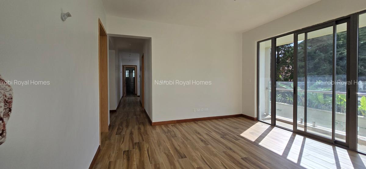 5 Bed Townhouse with En Suite at Lavington Green - 11