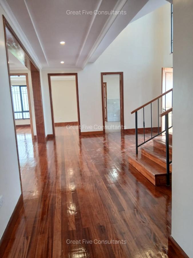 6 Bed Villa with En Suite in Loresho - 17