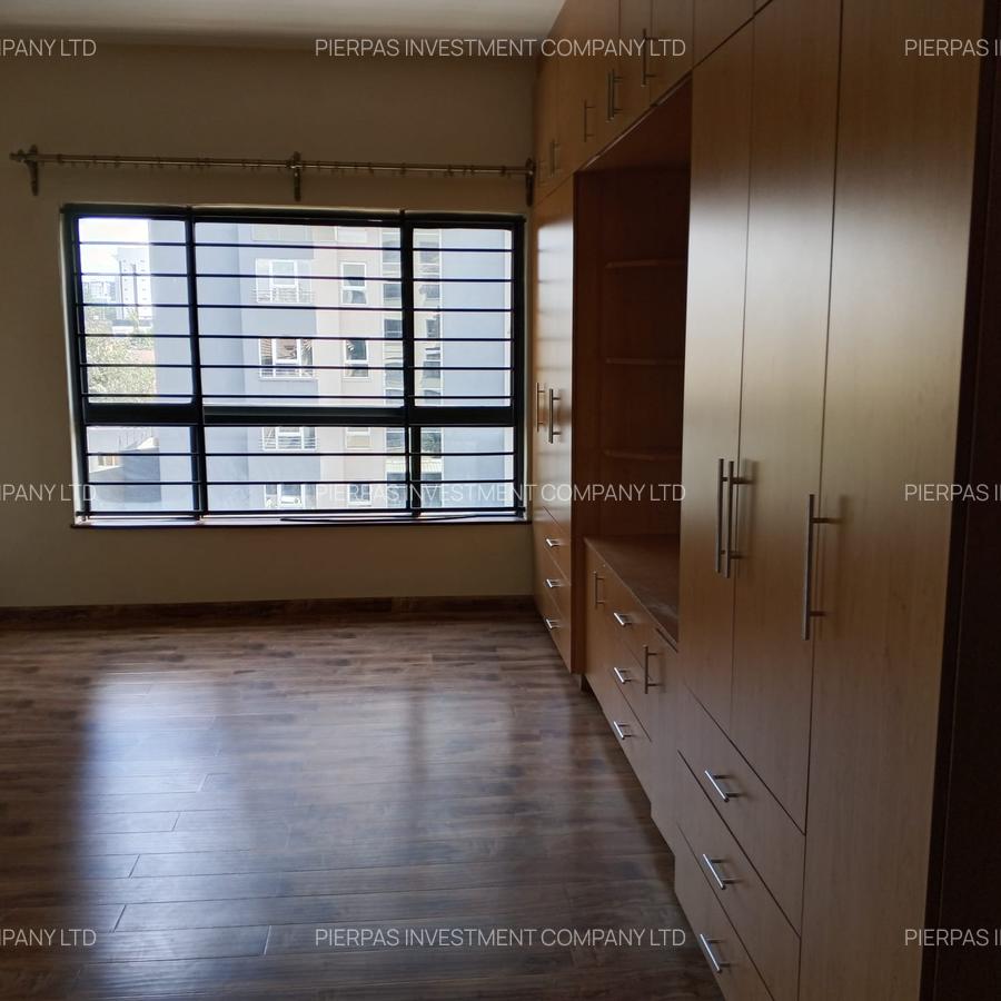 Serviced 3 Bed Apartment with En Suite in Westlands Area - 9