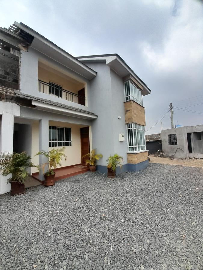 4 Bed Townhouse with En Suite at Five Star Road - 1