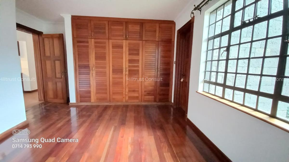 5 Bed Townhouse with En Suite at Off Peponi Road - 3