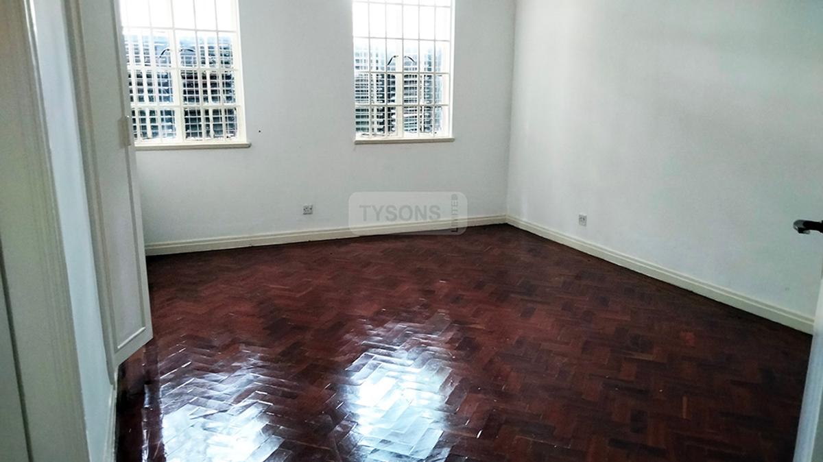 3 Bed Apartment with En Suite in Muthaiga - 3