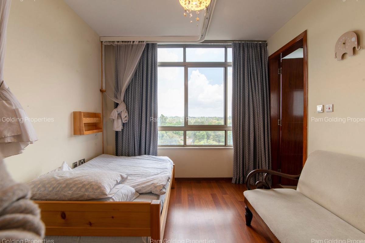 3 Bed Apartment with En Suite at 6Th Parklands - 11
