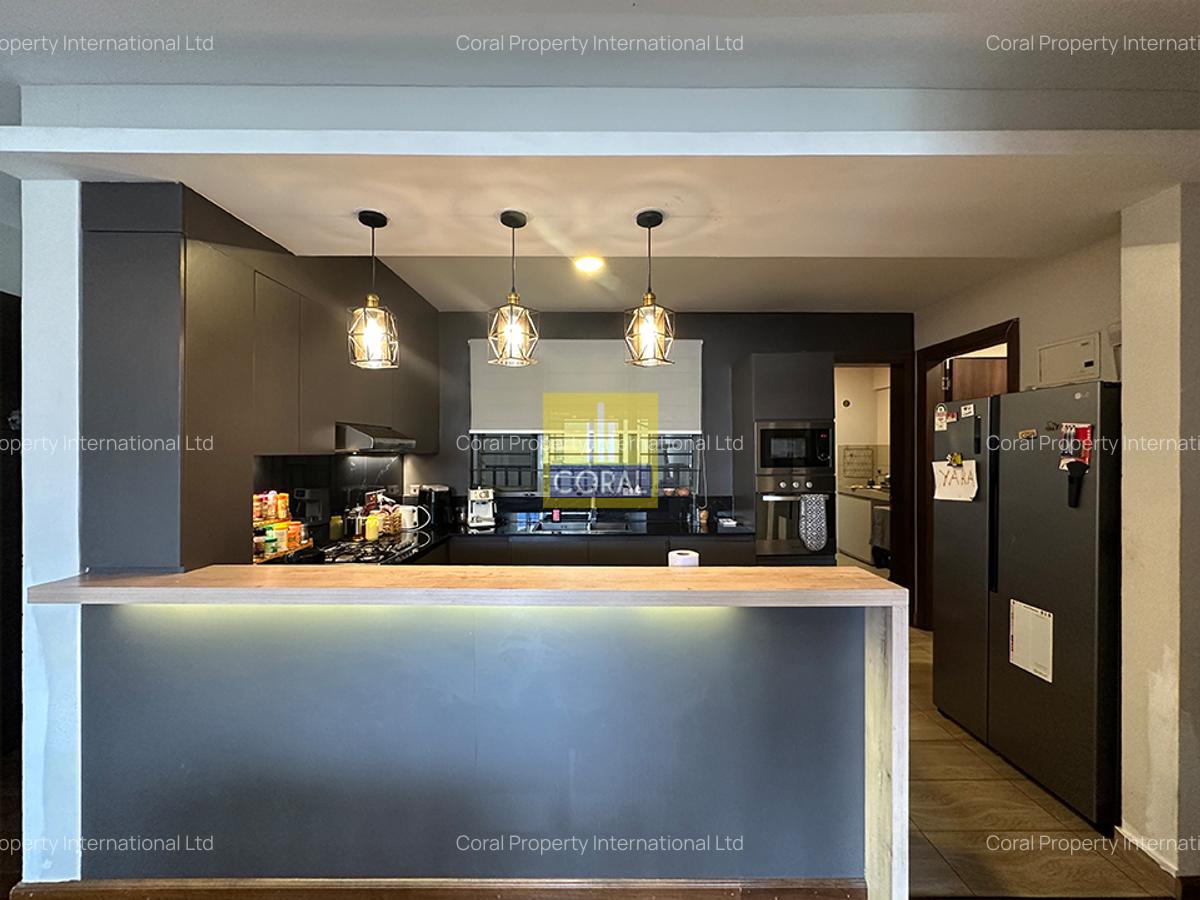 3 Bed Apartment in Brookside - 3