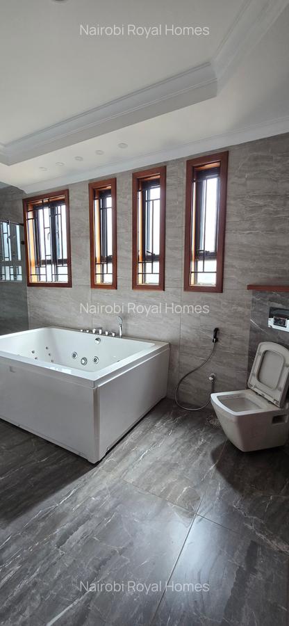 6 Bed Townhouse with En Suite at Lavington Green - 15