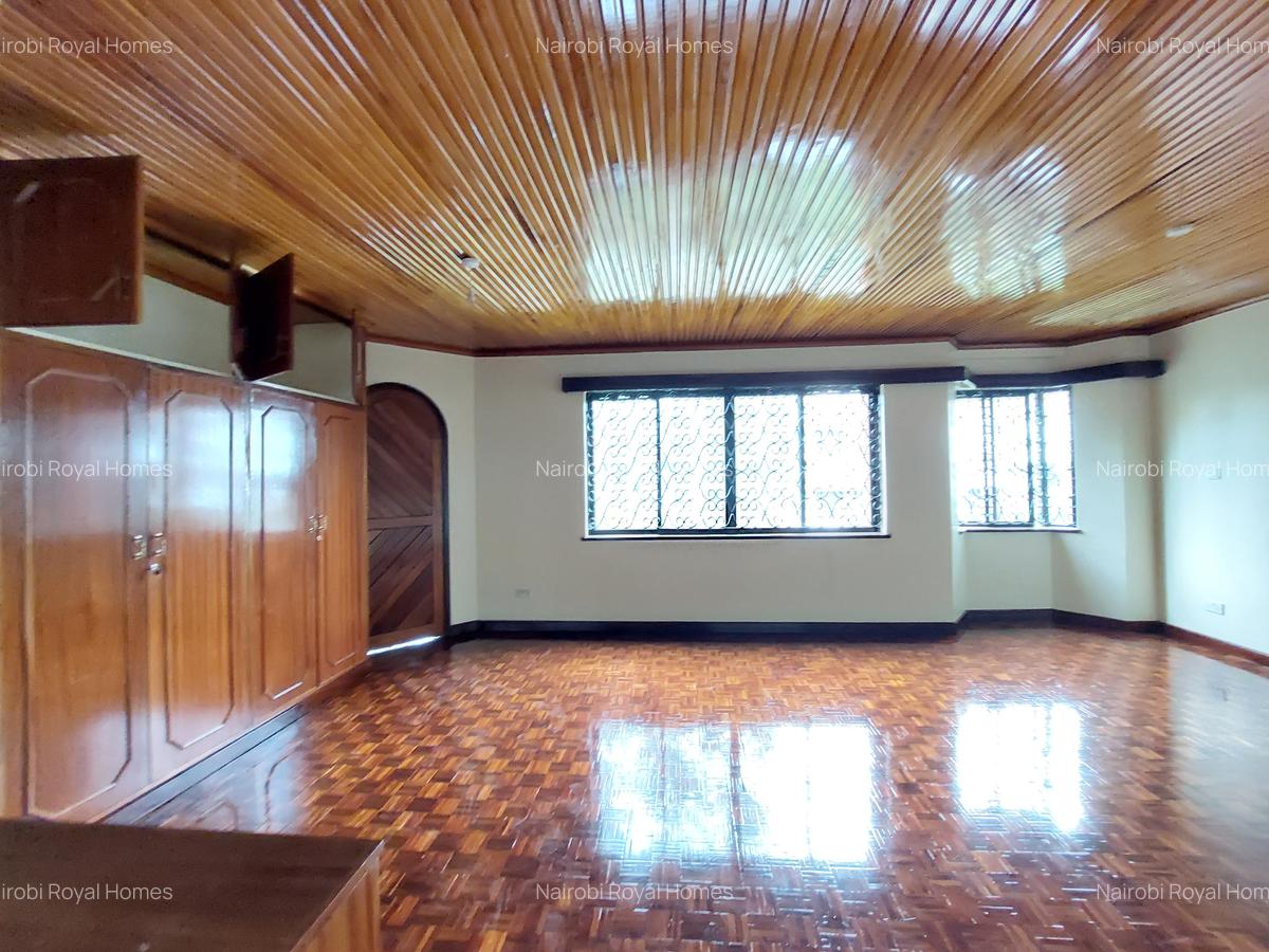 6 Bed Townhouse with En Suite at Kilimani Road - 13
