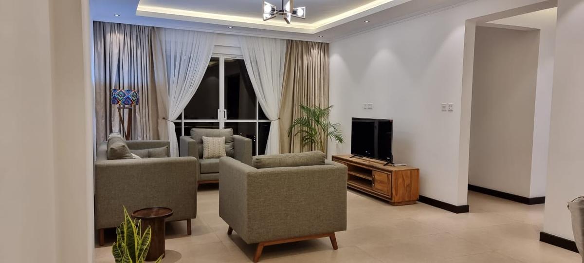 Serviced 2 Bed Apartment with En Suite at Westlands - 4