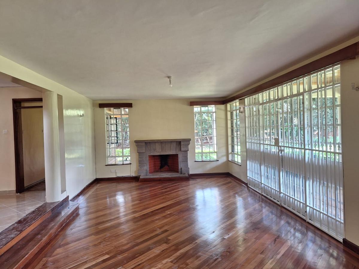 4 Bed House with En Suite in Runda - 15