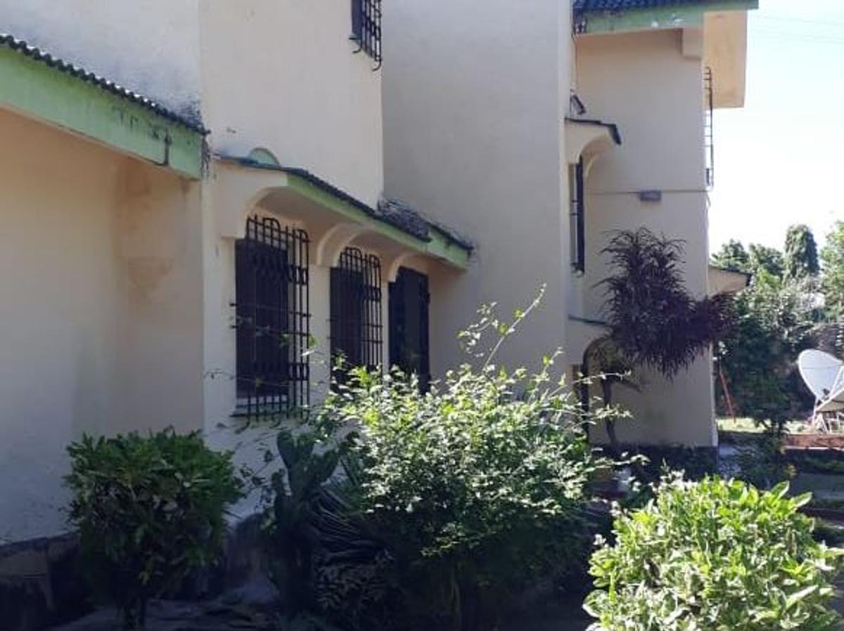 4 Bed Townhouse in Nyali Area - 4