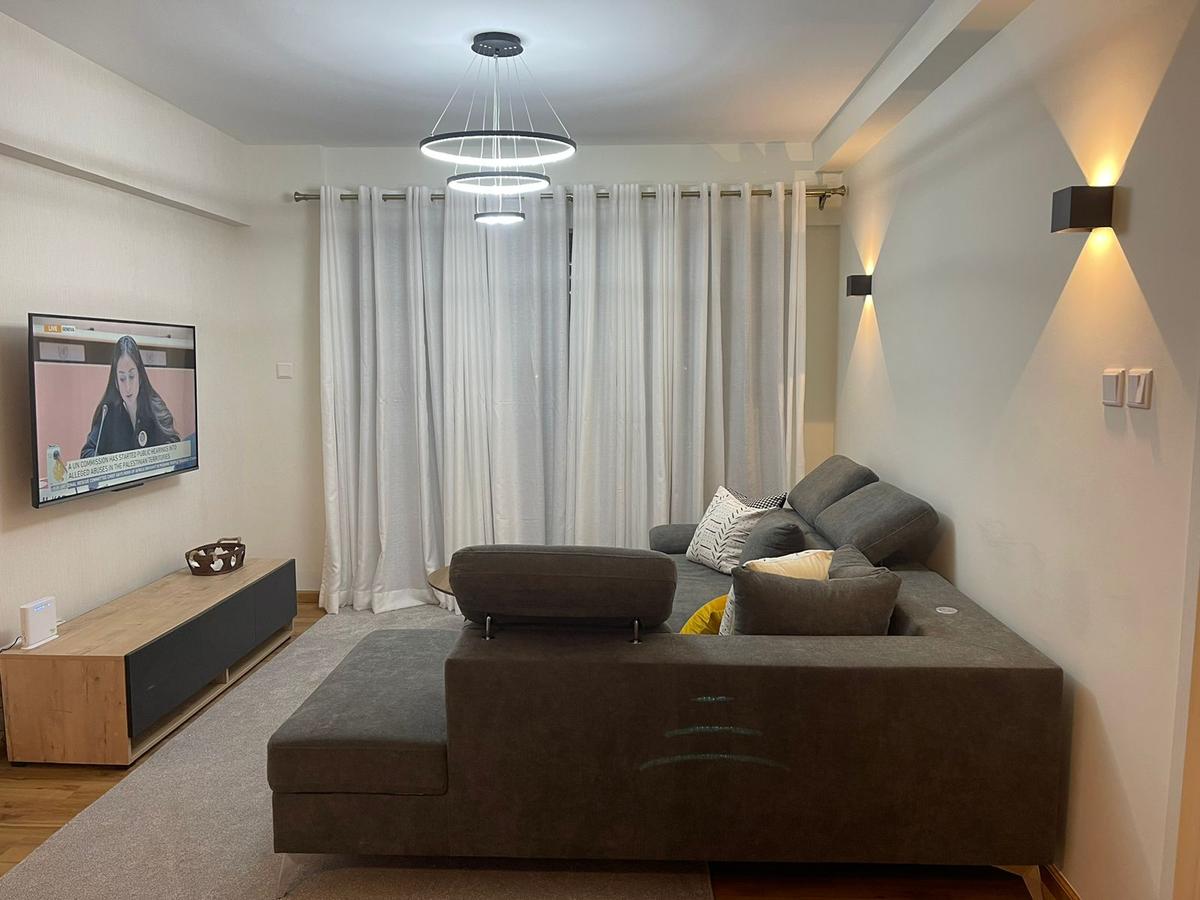 Serviced 2 Bed Apartment with En Suite in Garden Estate - 4