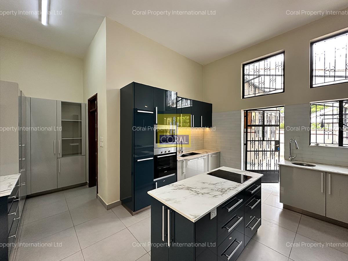 5 Bed Townhouse in Brookside - 4