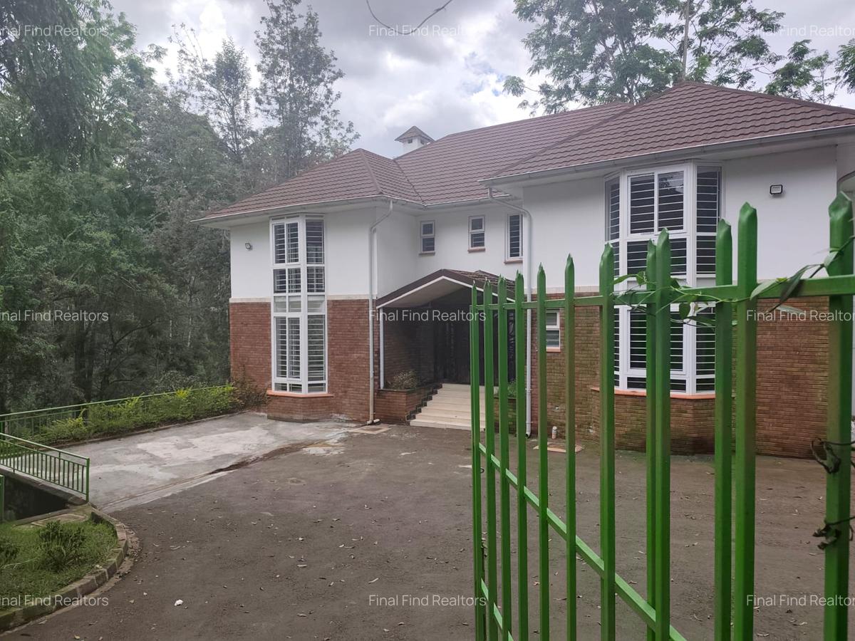 6 Bed Townhouse with Backup Generator in Rosslyn - 3