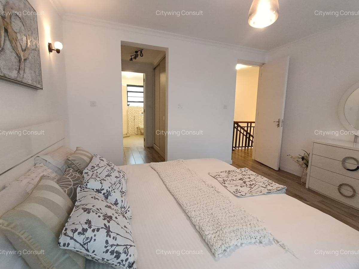 4 Bed Townhouse with En Suite at South C - 12