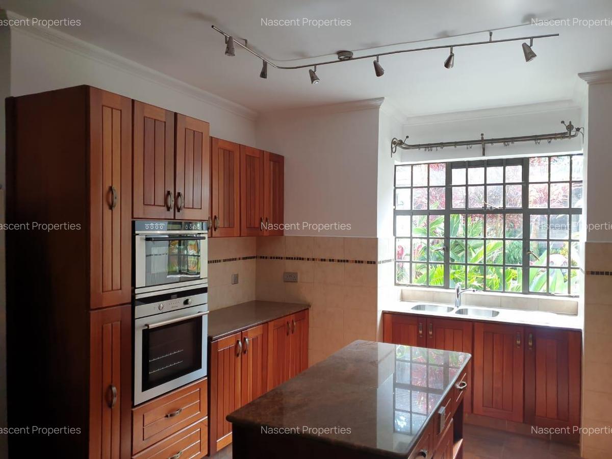 4 Bed Villa with En Suite at Peponi Rd - 5