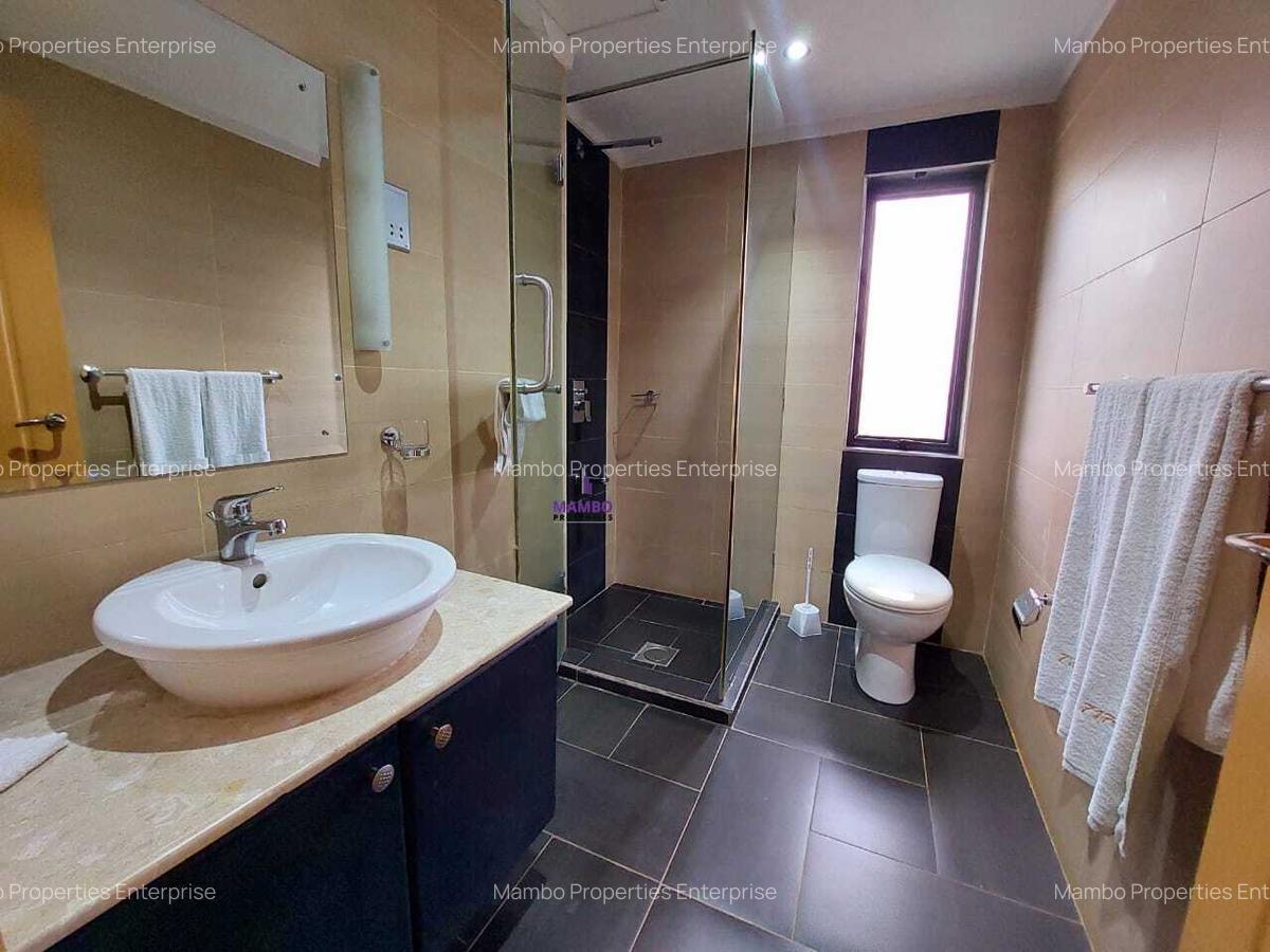 Serviced 2 Bed Apartment with En Suite at Brookside Drive - 10