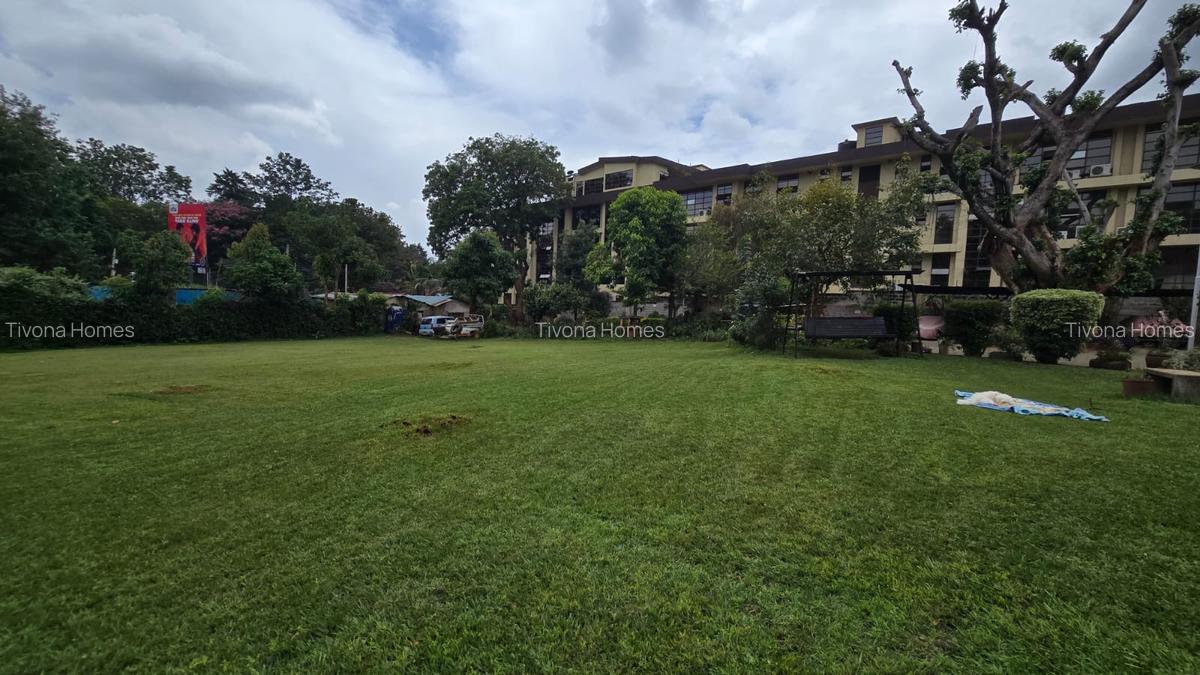 4 Bed House with En Suite in Spring Valley - 18