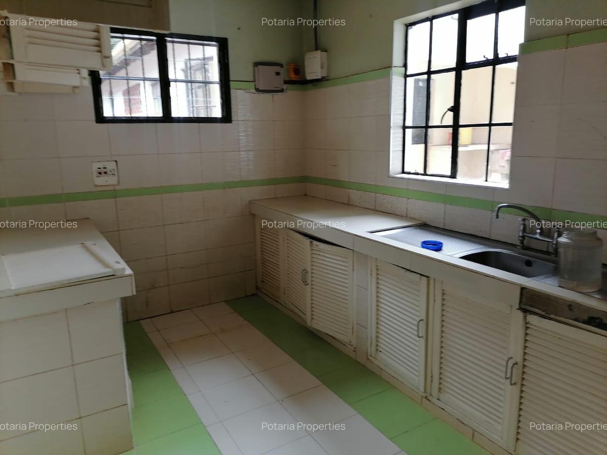 4 Bed House with En Suite in Loresho - 6