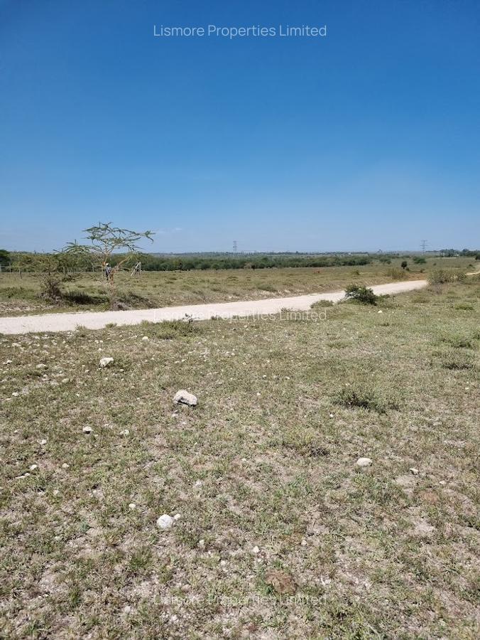 Land in Kitengela - 2
