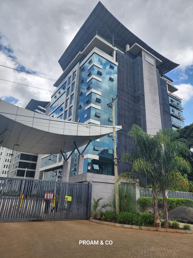 6,000 ft² Commercial Property with Service Charge Included at Riverside Lane - 3