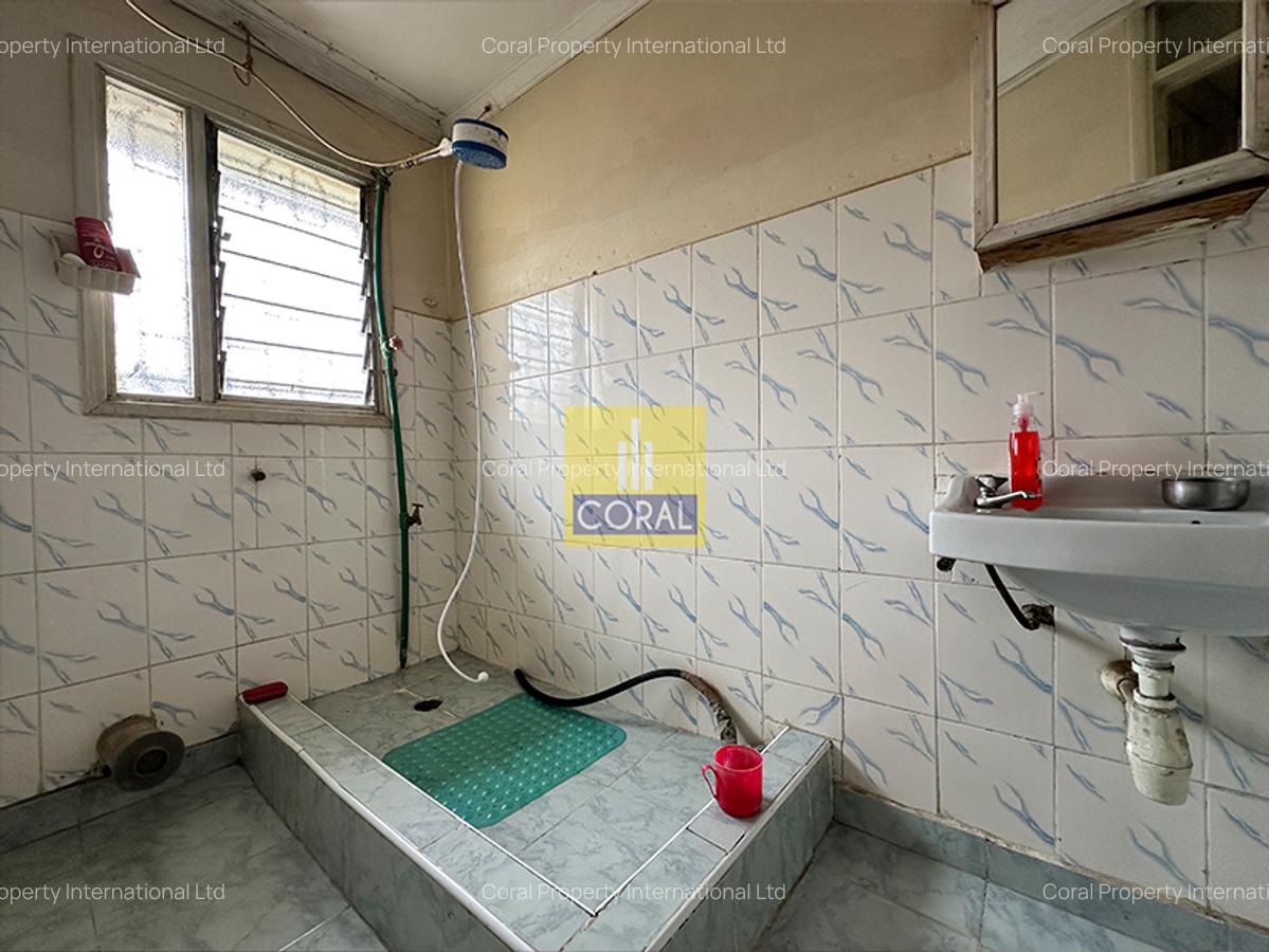 4 Bed Townhouse in South C - 5