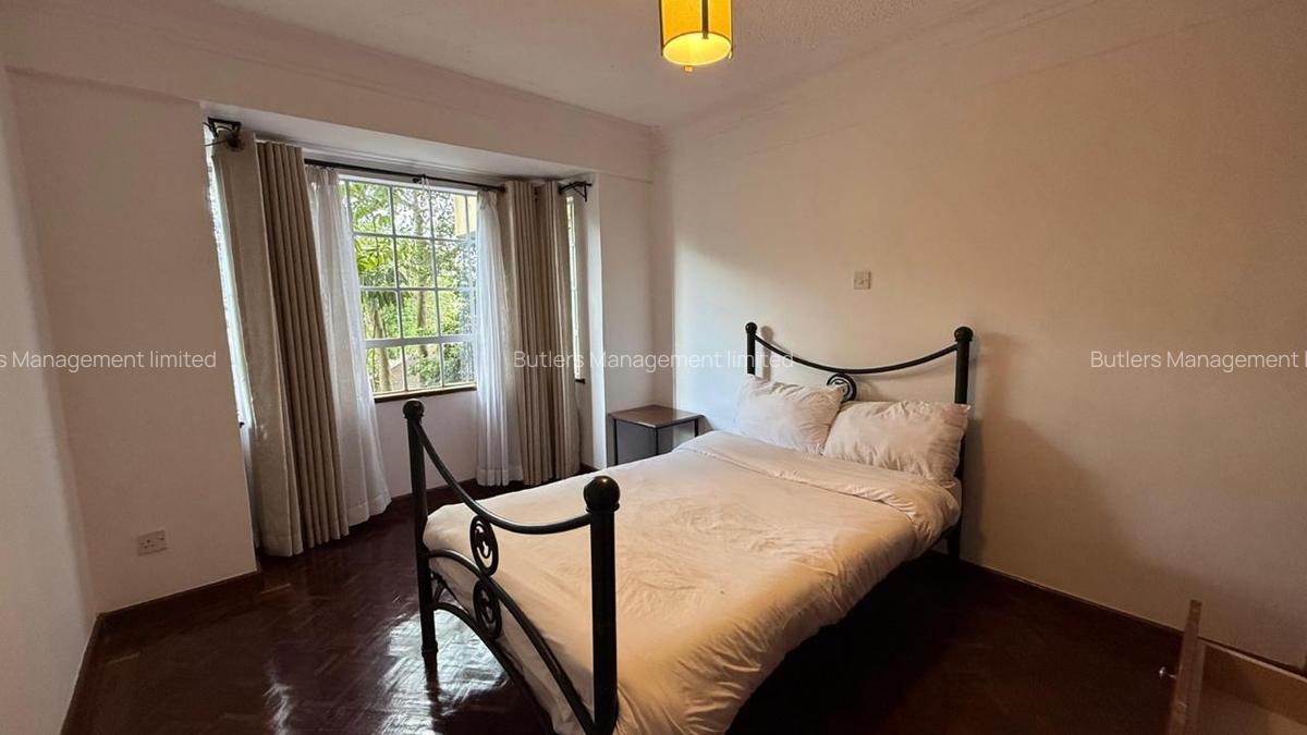 Serviced 2 Bed Apartment with En Suite in Brookside - 13